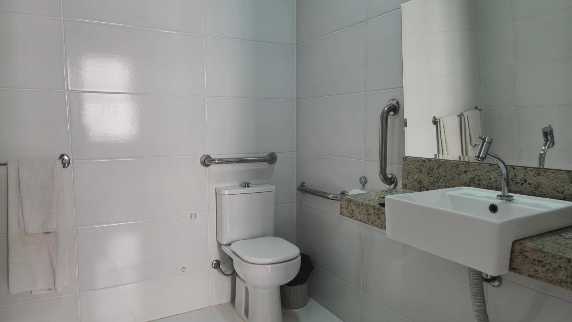 Realminas Hotel E Restaurante Governador Valadares Εξωτερικό φωτογραφία