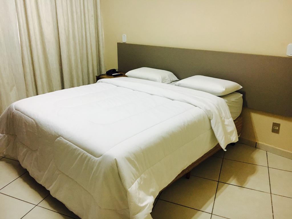Realminas Hotel E Restaurante Governador Valadares Εξωτερικό φωτογραφία